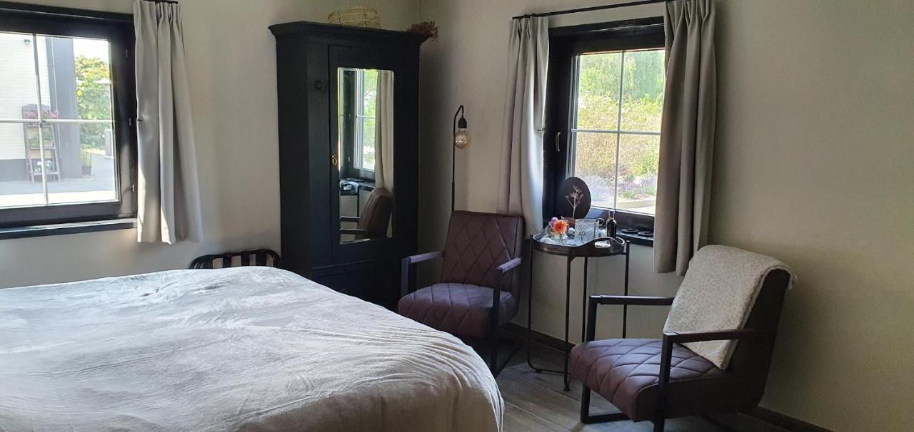 Luxe Gastenkamer Met Living En Keuken Bij Friezen Paarden Stal Pellendijk Westendorp 外观 照片